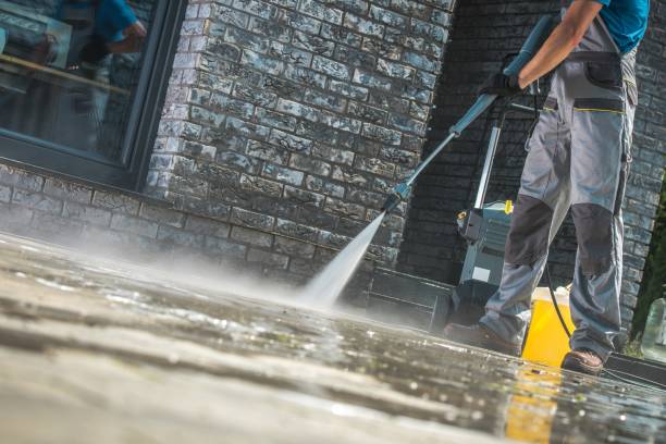 Best Pool Deck Cleaning  in California, MD